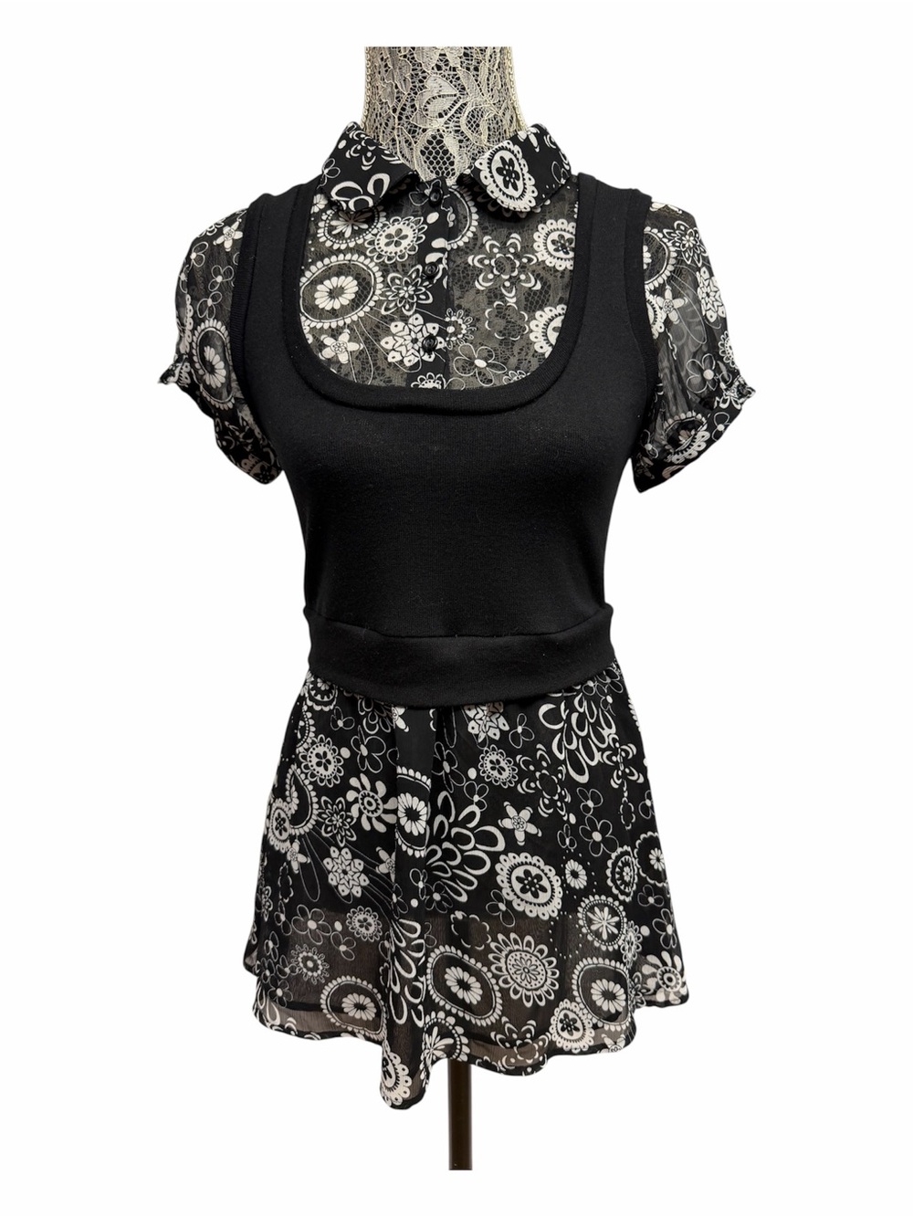 FANG Large Black White Floral Sheer Layered Sleeveless Blouse Top